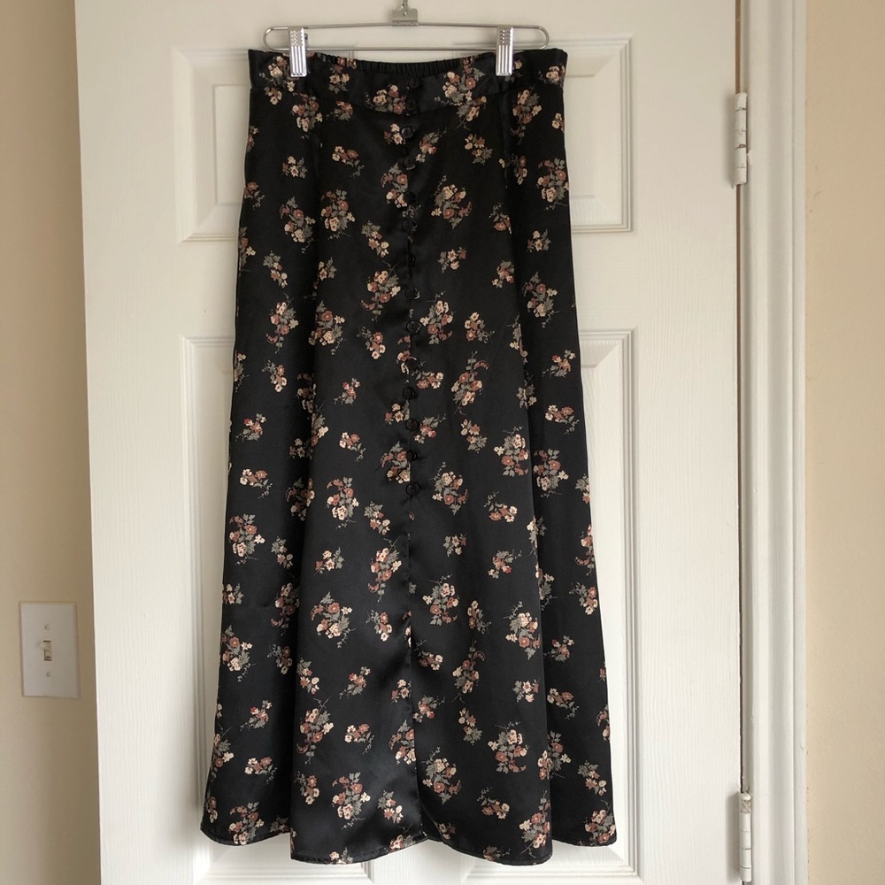 Silky midi floral skirt